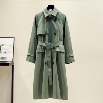 Classic Trenchcoat 2